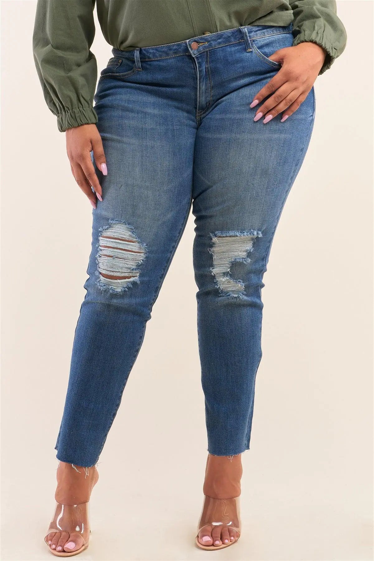 Plus Size Medium Blue Ripped Unstitched Hem Denim Jeans /2-2-2